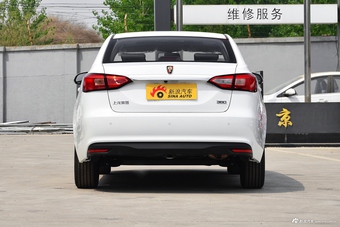 2017款荣威360 1.5L手动豪华版