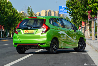 2018款飞度1.5L CVT潮跑+版