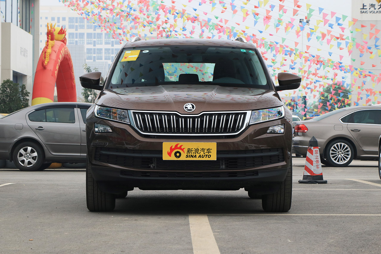 2017款柯迪亚克1.8T自动330TSI两驱舒适版5座 