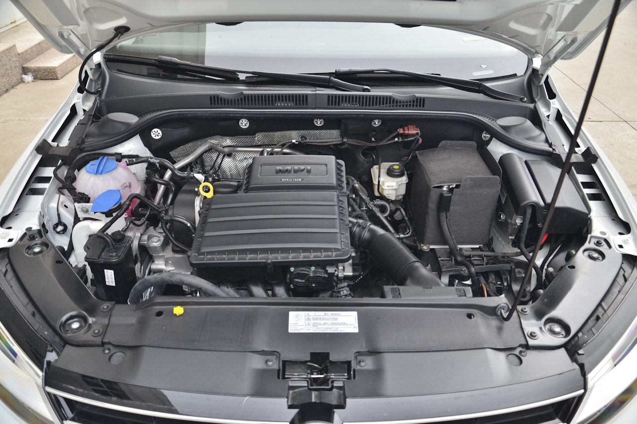 2017款速腾1.6L手动舒适型