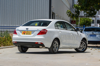 2017款吉利帝豪1.5L自动三厢百万款向上互联版