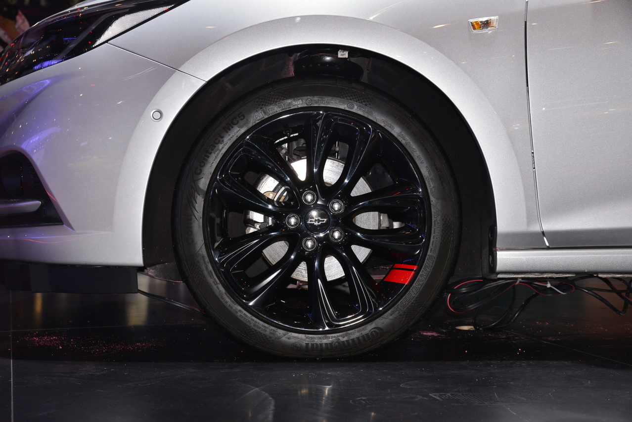 2018成都车展实拍：科鲁兹 RedLIne