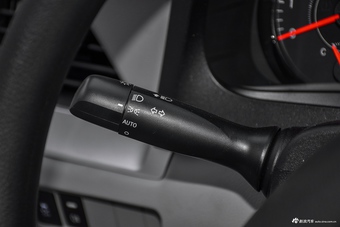 2017款塞纳 3.5L自动两驱LE加版