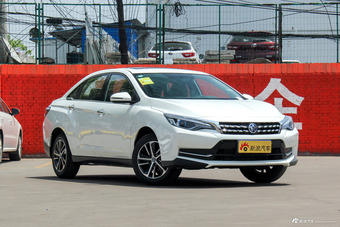 2018款启辰D60 1.6L自动智联精英版