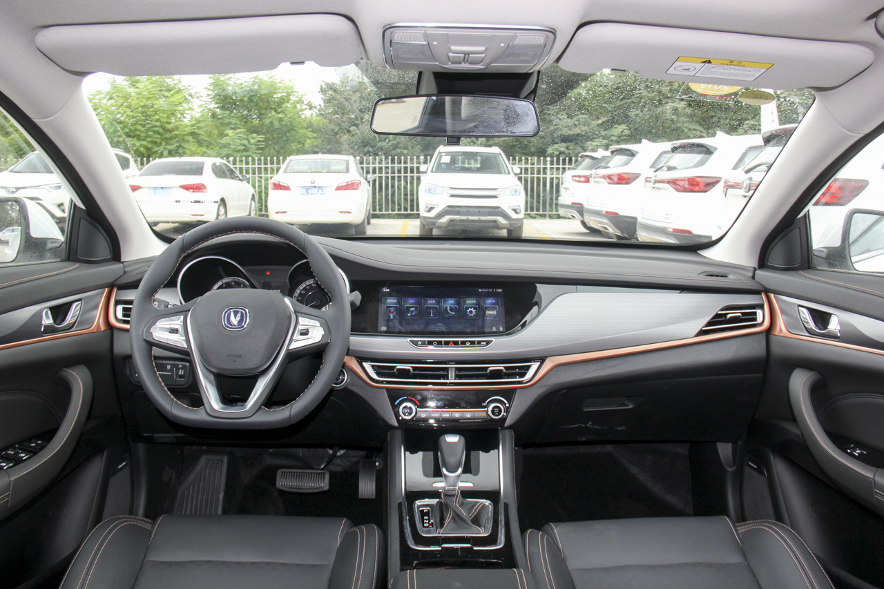 2018款逸动XT 1.6L自动领潮型GDI