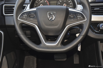 2018款宝骏310W 1.5L自动时尚型