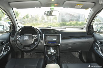 2014款 众泰Z300 1.5L手动新视界版尊贵型图片