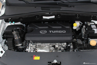 2017款宝骏560 1.5T DCT尊享型