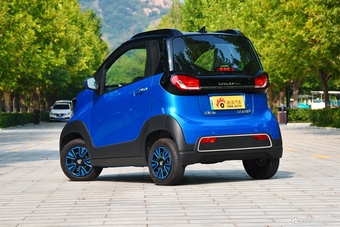 2018款宝骏E100智享版 