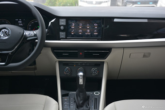 2018款朗逸1.5L自动舒适版