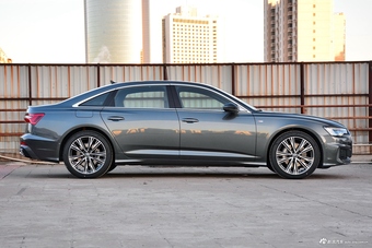 2019款奥迪A6L 45TFSI quattro 豪华致雅版