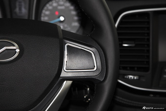 2018款领主2.5T手动柴油大双四驱超豪华型 