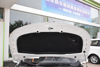 2016款宝骏310 1.2L手动时尚型