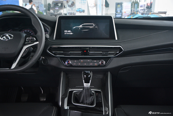 2017上汽大通D90 2.0T手动两驱火星