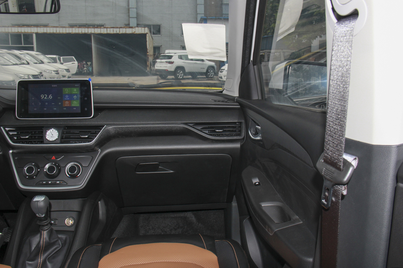 2018款五菱宏光S3 1.5L手动舒适型