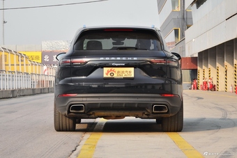 2018款卡宴3.0T自动