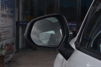 2017上汽大通D90 2.0T手动两驱火星