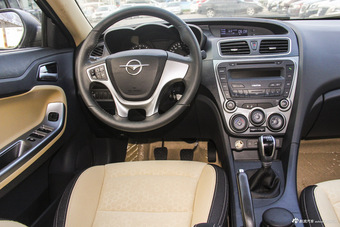 2015款经典福美来1.6L手动精英版