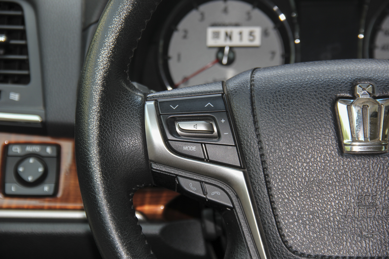 2018款皇冠2.0T自动尊享版