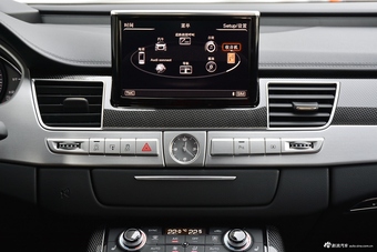 2016款奥迪S8 4.0T自动4.0TFSI quattro