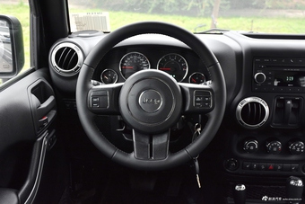 2017款牧马人3.6L自动两门舒享版Rubicon