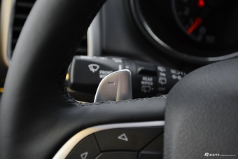 2017款大切诺基3.6L自动Summit