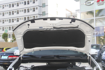 2018款欧蓝德2.0L自动两驱嘉乐版7座