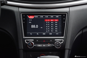 2019款奔腾B50 1.4T自动精英型