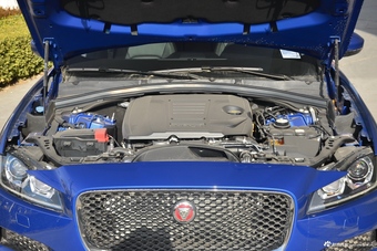 2019款捷豹F-PACE 2.0T自动四驱都市尊享版