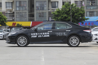 2018款凯美瑞2.5Q自动旗舰型