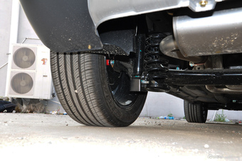 2017款森雅R7 1.6L 自动尊贵型