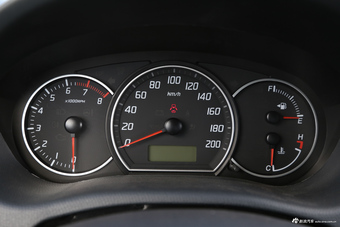 2013款雨燕1.5L自动20周年限量版