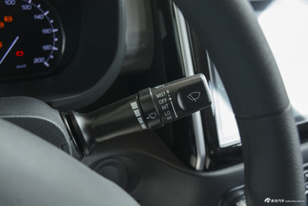 2018款欧尚X70A 1.5L手动精英型