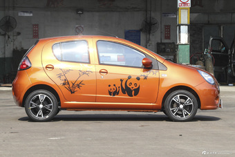 2016款吉利熊猫1.0L AMT萌动版