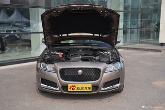 2017款捷豹XFL 2.0T自动200PS精英版