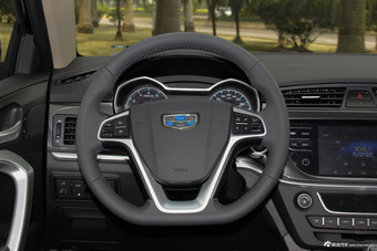 2017款吉利帝豪1.3T自动三厢百万款尊贵型