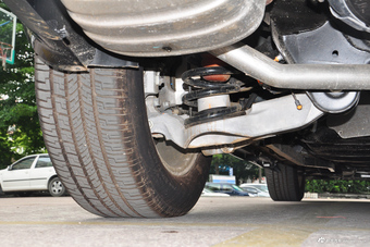 2014款昂科雷3.6L自动精英舒适型两驱