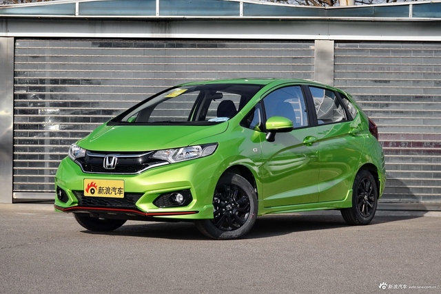 2018款飞度1.5L CVT 潮跑+版