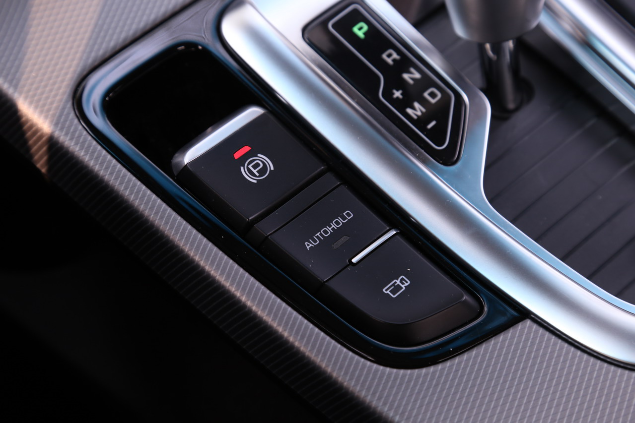 2018款吉利帝豪GL 1.4T自动旗舰型