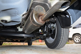 2016款现代悦纳 1.4L自动活力版SPORT