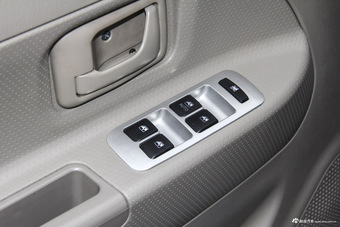 2015款北斗星1.0L手动实用型