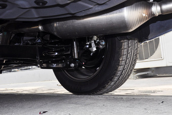 2017款众泰Z360 1.5L手动豪华型