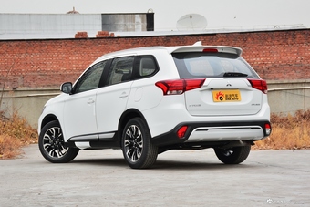 2019款欧蓝德 2.0L自动七座畅享版