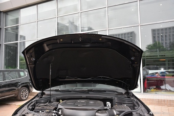 2018款大切诺基3.6L自动高性能四驱版