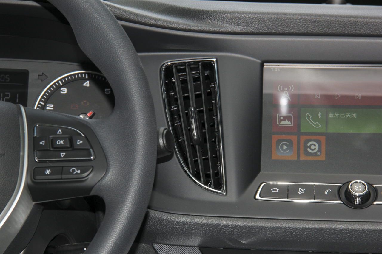 2018款荣威360 PLUS 1.5L手动豪华版