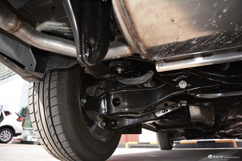 2017款楼兰2.5L自动XL两驱智尚版