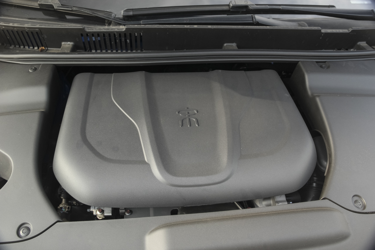 2017款比亚迪宋MAX 1.5T自动互联尊贵型 