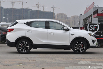 2018款东南DX7 1.5T自动豪华型