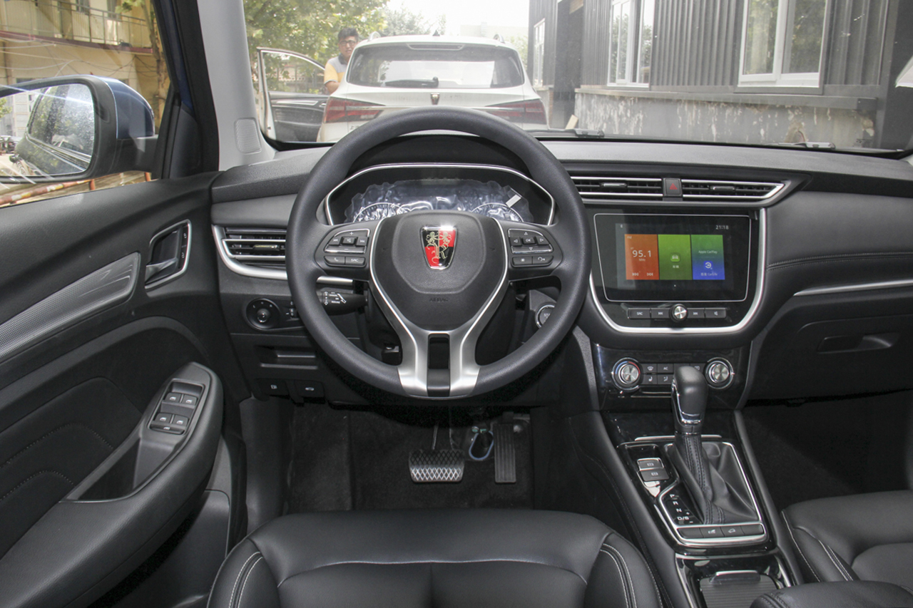 2018款荣威RX3 1.6L CVT旗舰版