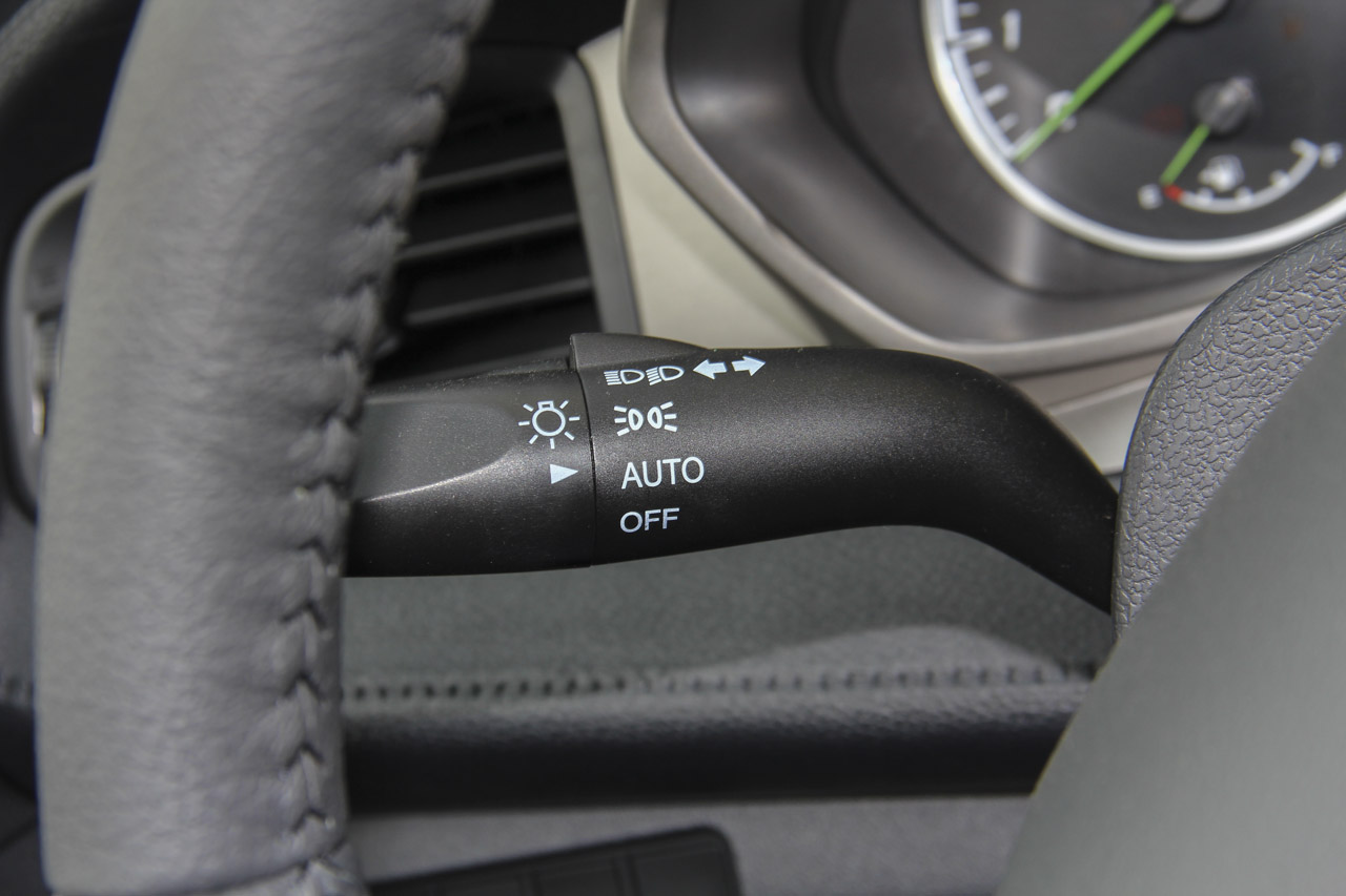 2016款海马M3 1.5L手动智能舒适型